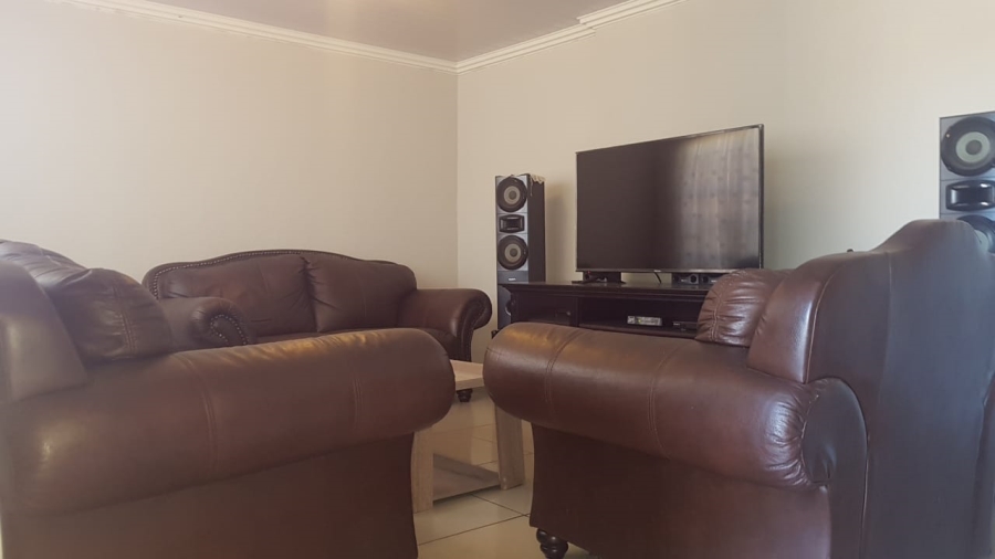 4 Bedroom Property for Sale in Tlhabane West North West